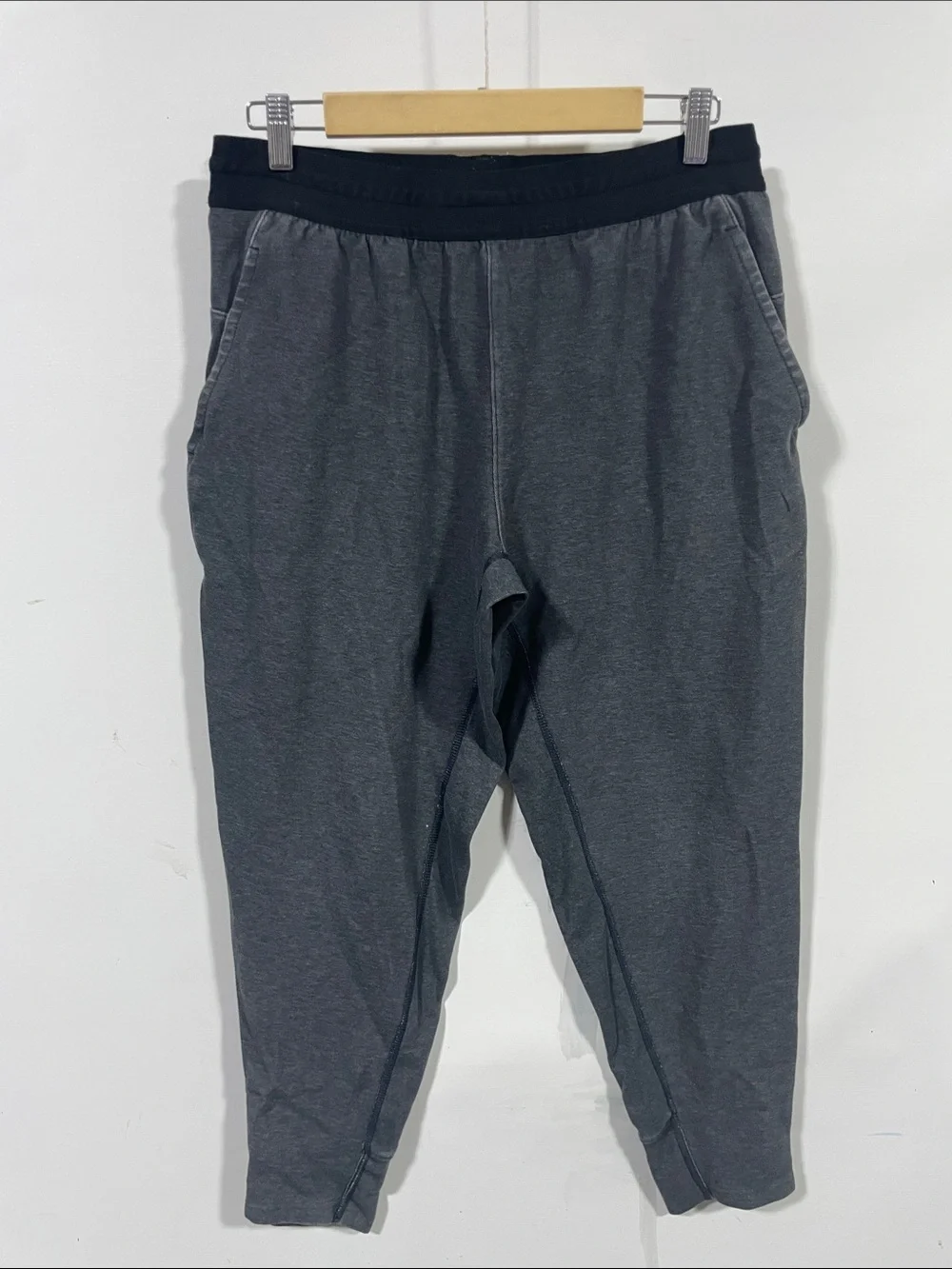 Nike Men's Dri-FIT Charcoal Gray Jogger Pants